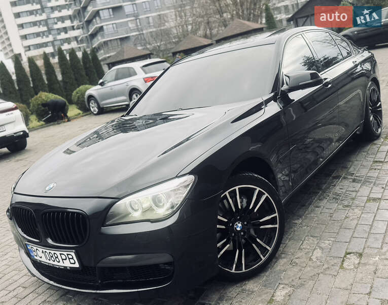 Седан BMW 7 Series 2012 в Львове