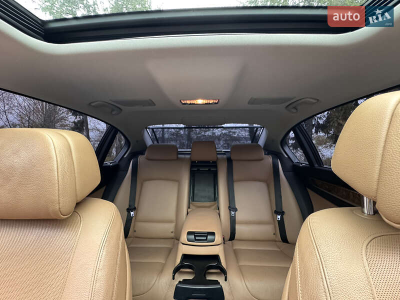 Седан BMW 7 Series 2013 в Тернополе