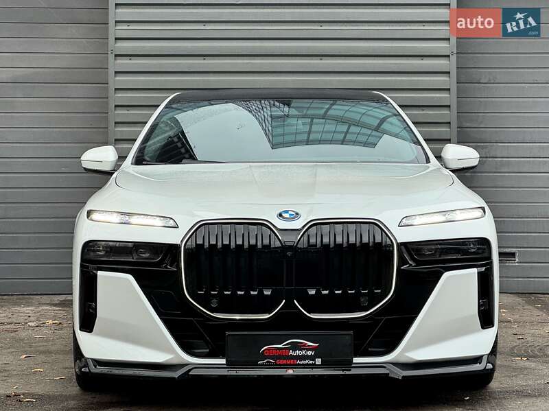 Седан BMW 7 Series 2023 в Киеве