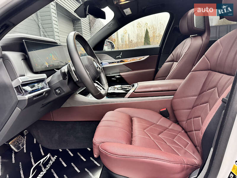 Седан BMW 7 Series 2023 в Киеве