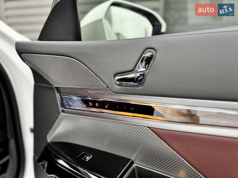 Седан BMW 7 Series 2023 в Киеве