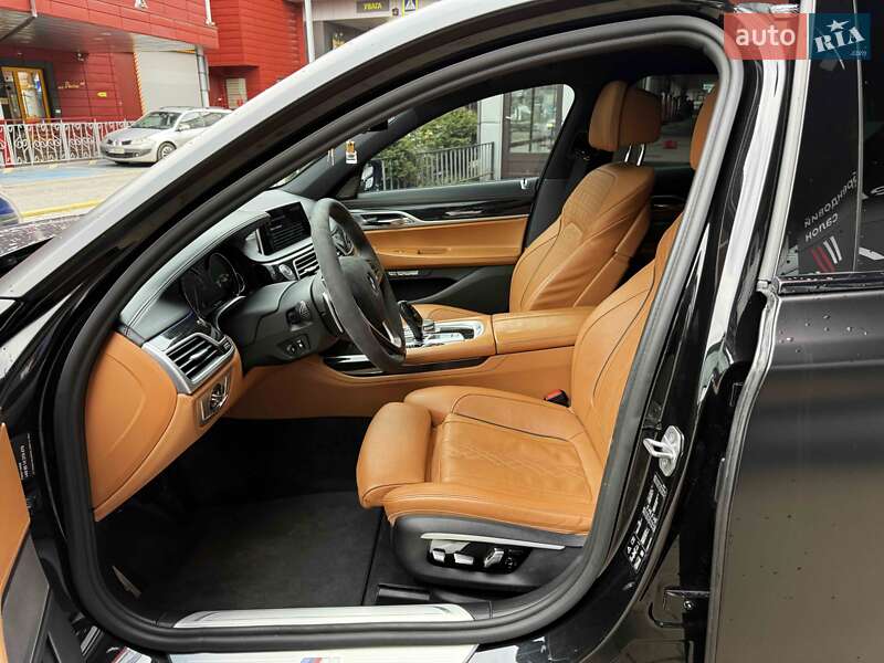 Седан BMW 7 Series 2016 в Львове