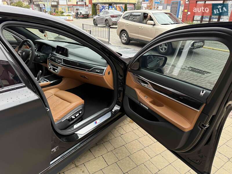 Седан BMW 7 Series 2016 в Львове