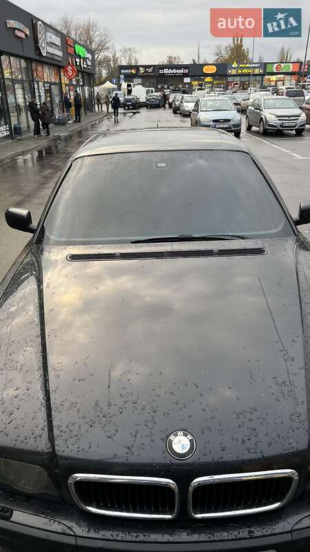 Седан BMW 7 Series 2000 в Николаеве