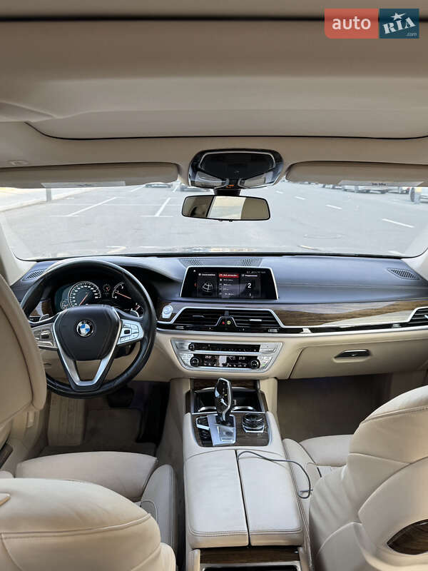 Седан BMW 7 Series 2016 в Киеве фото 15 Седан BMW 7 Series 2016 в Киеве