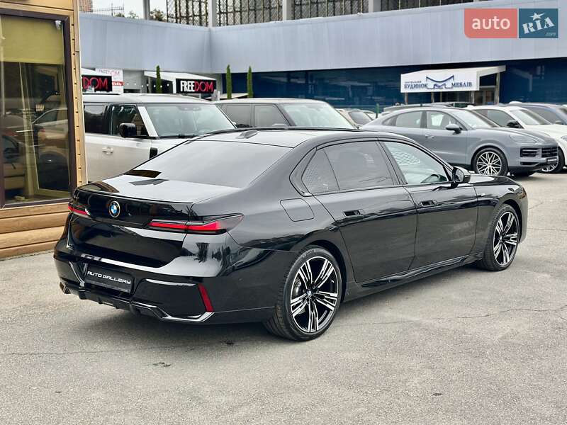 Седан BMW 7 Series 2024 в Киеве фото 14 Седан BMW 7 Series 2024 в Киеве