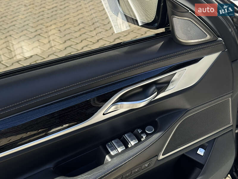 Седан BMW 7 Series 2019 в Ивано-Франковске