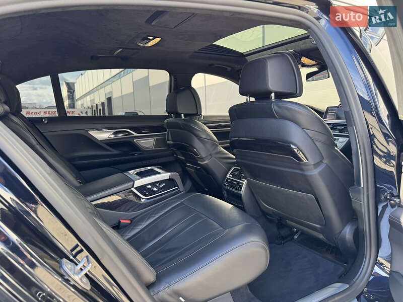 Седан BMW 7 Series 2019 в Ивано-Франковске