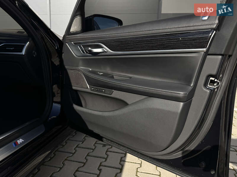 Седан BMW 7 Series 2019 в Ивано-Франковске