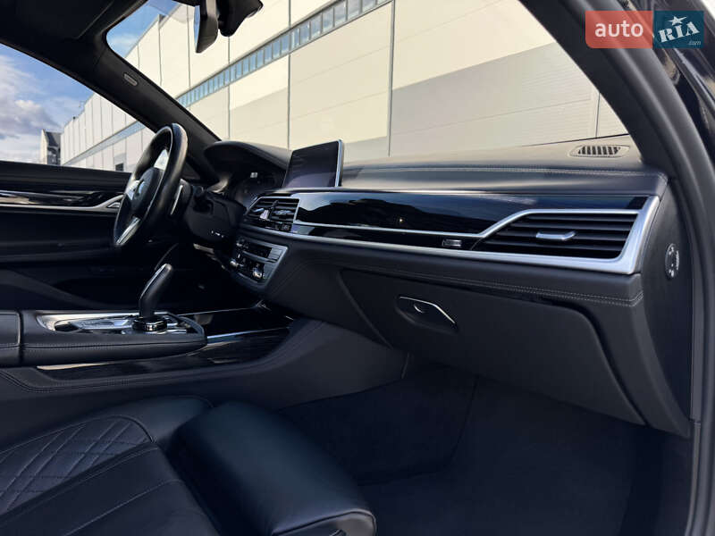 Седан BMW 7 Series 2019 в Ивано-Франковске