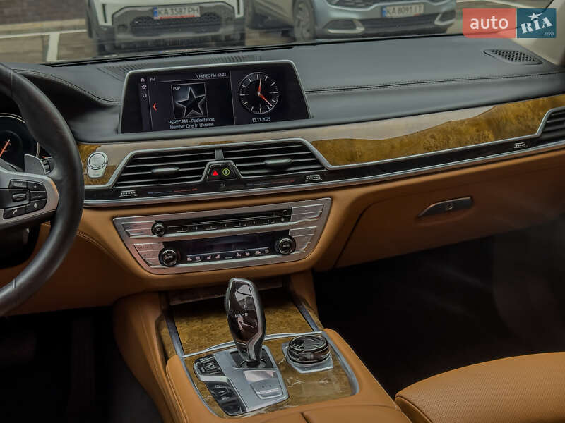Седан BMW 7 Series 2015 в Киеве фото 34 Седан BMW 7 Series 2015 в Киеве