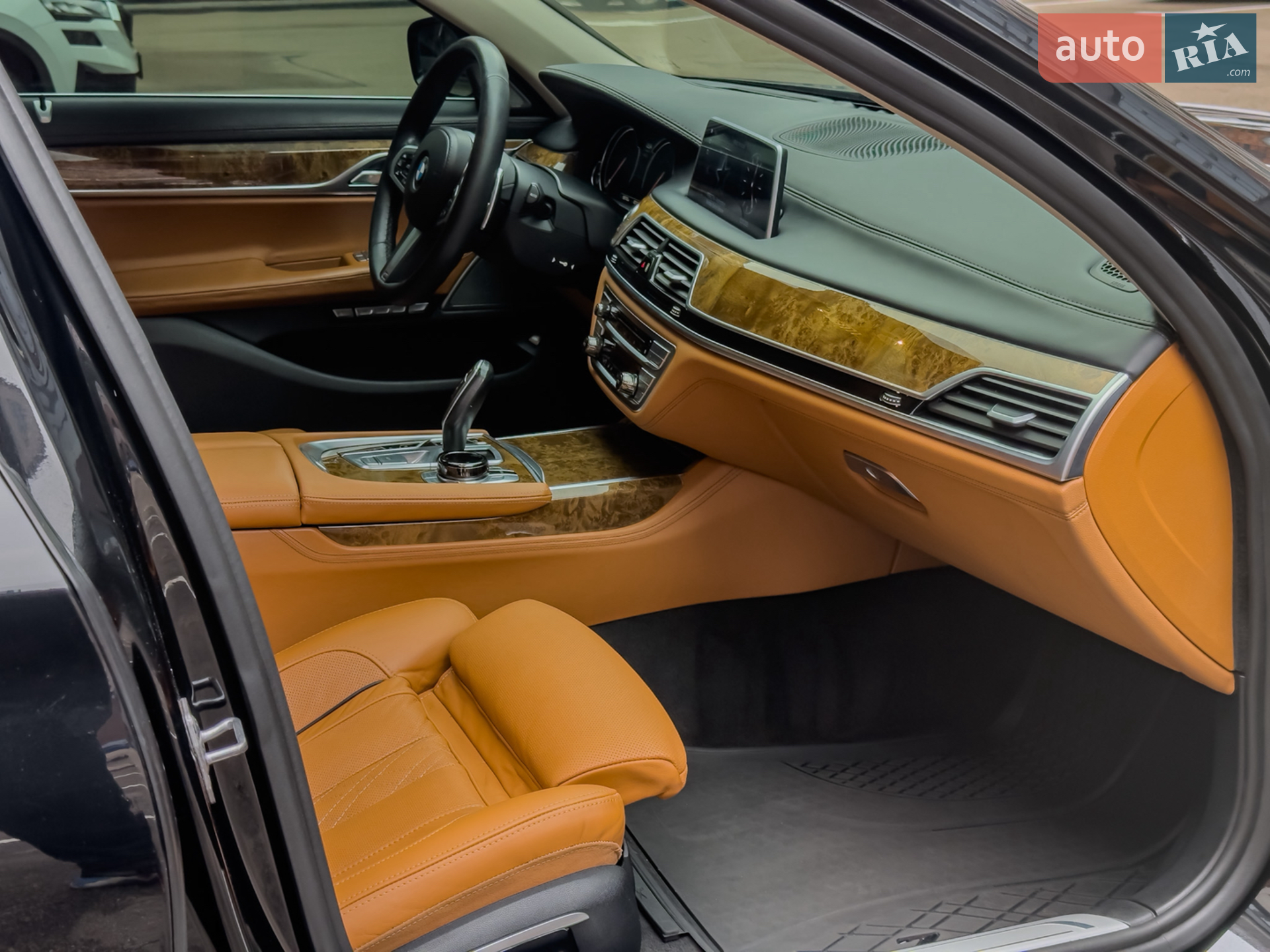 2015 BMW 7er - мініатюра 38