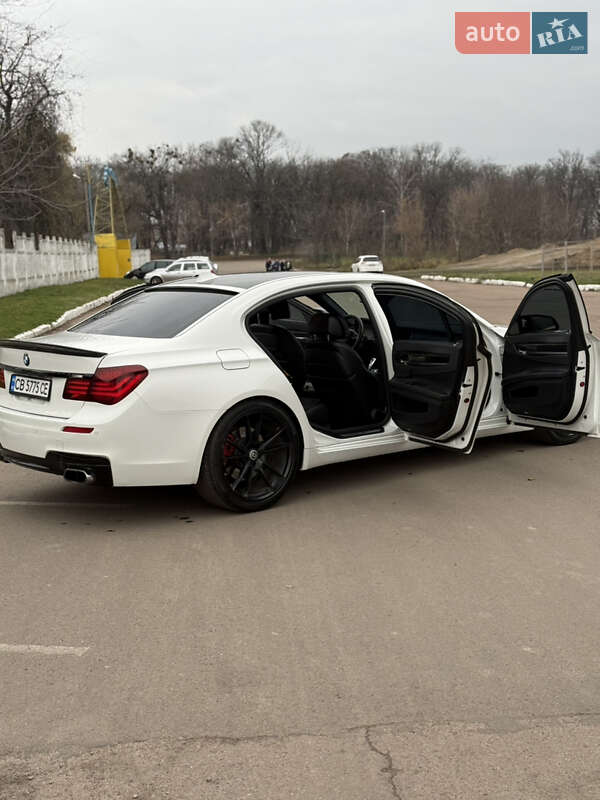 Седан BMW 7 Series 2013 в Прилуках