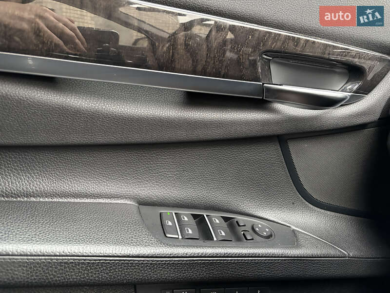 Седан BMW 7 Series 2014 в Києві