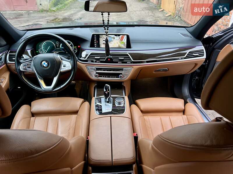 Седан BMW 7 Series 2017 в Житомирі