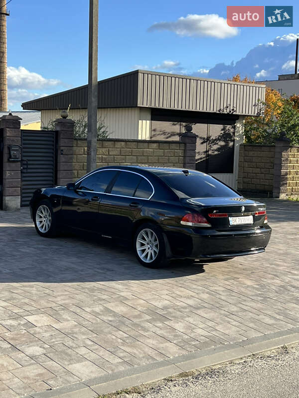 Седан BMW 7 Series 2002 в Костополе