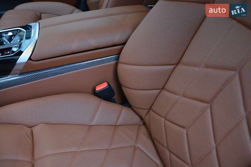 Седан BMW 7 Series 2025 в Киеве фото 8 Седан BMW 7 Series 2025 в Киеве