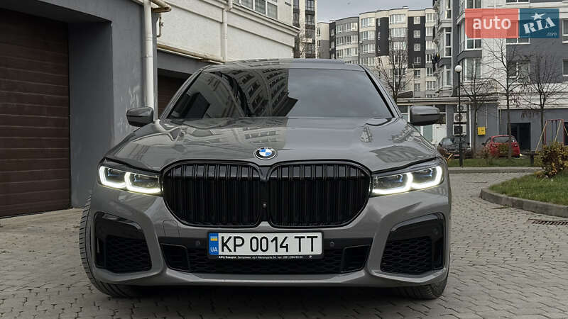 Седан BMW 7 Series 2021 в Ивано-Франковске