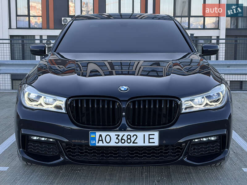 Седан BMW 7 Series 2017 в Ужгороде