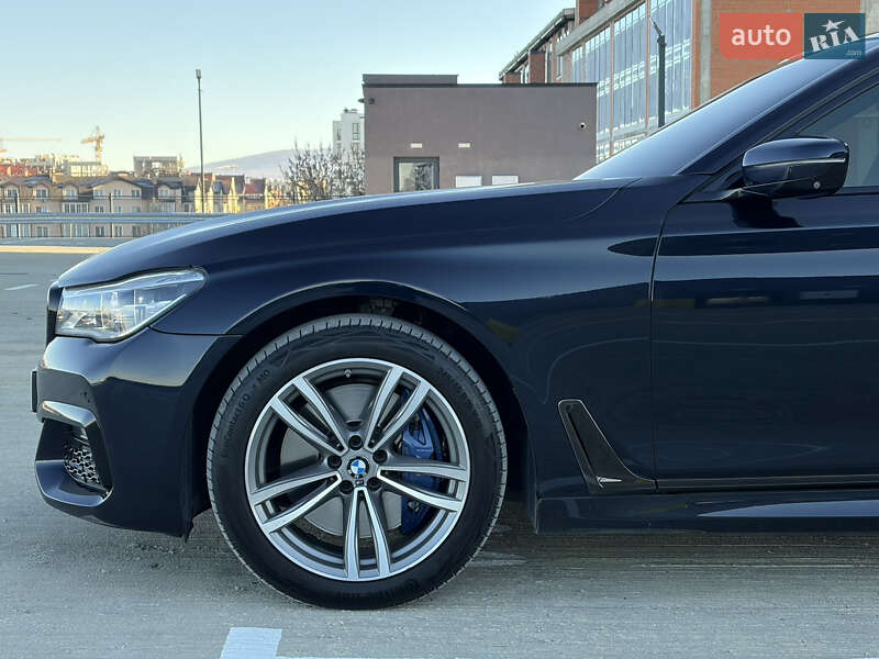 Седан BMW 7 Series 2017 в Ужгороде