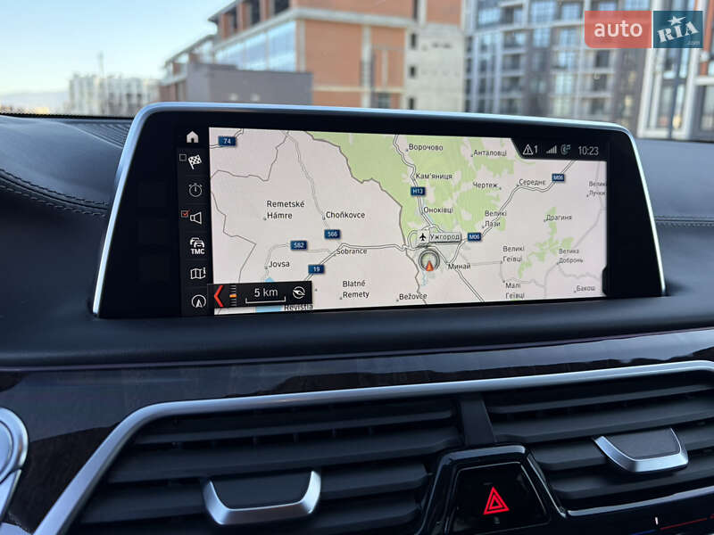 Седан BMW 7 Series 2017 в Ужгороде