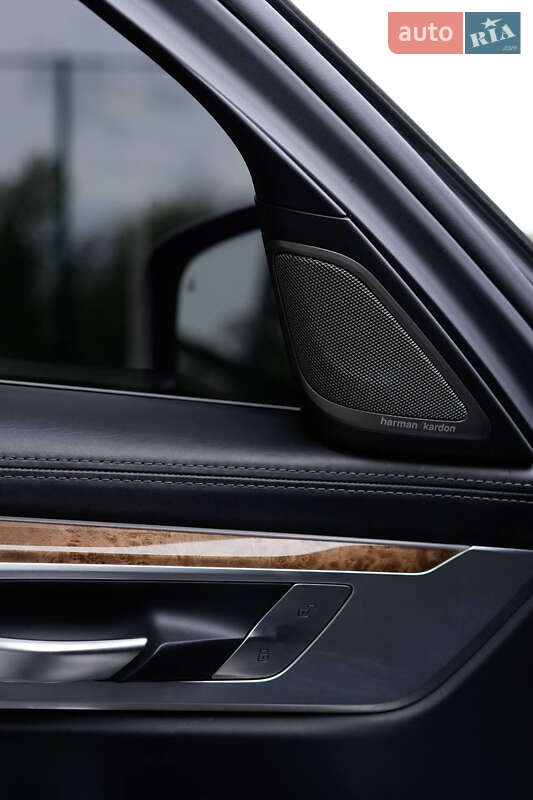 Седан BMW 7 Series 2016 в Львові фото 22 Седан BMW 7 Series 2016 в Львові
