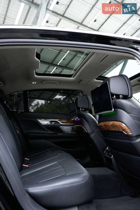 Седан BMW 7 Series 2016 в Львові фото 36 Седан BMW 7 Series 2016 в Львові