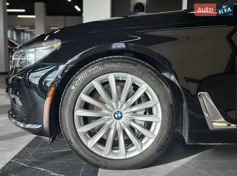 Седан BMW 7 Series 2016 в Львове