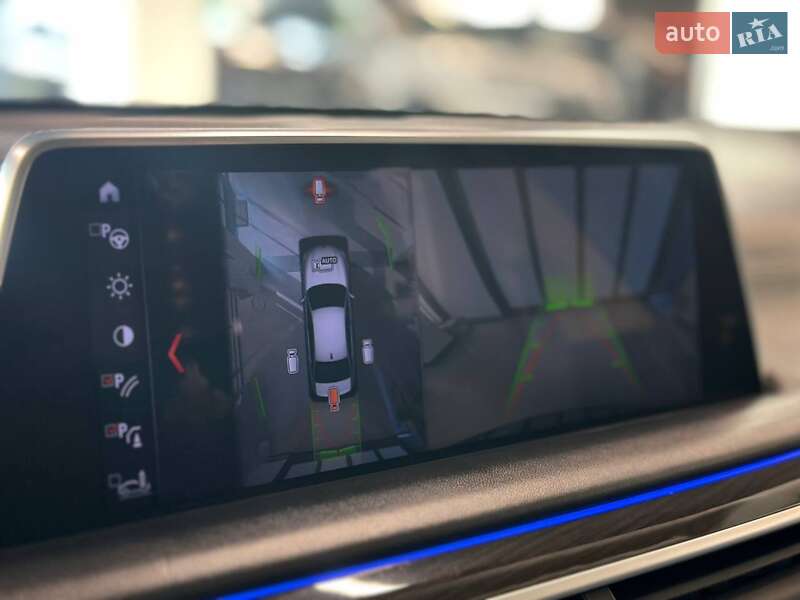 Седан BMW 7 Series 2016 в Львове