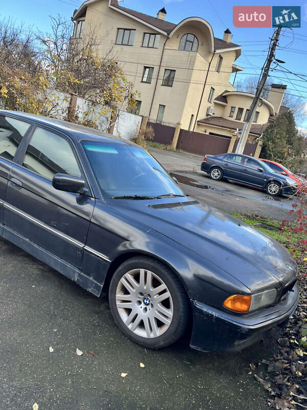 BMW 7 Series 1995