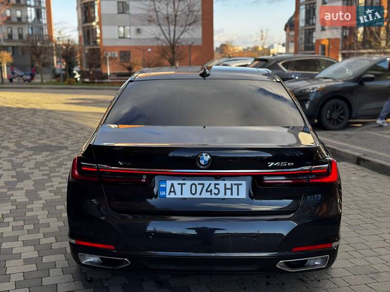 Седан BMW 7 Series 2019 в Ивано-Франковске