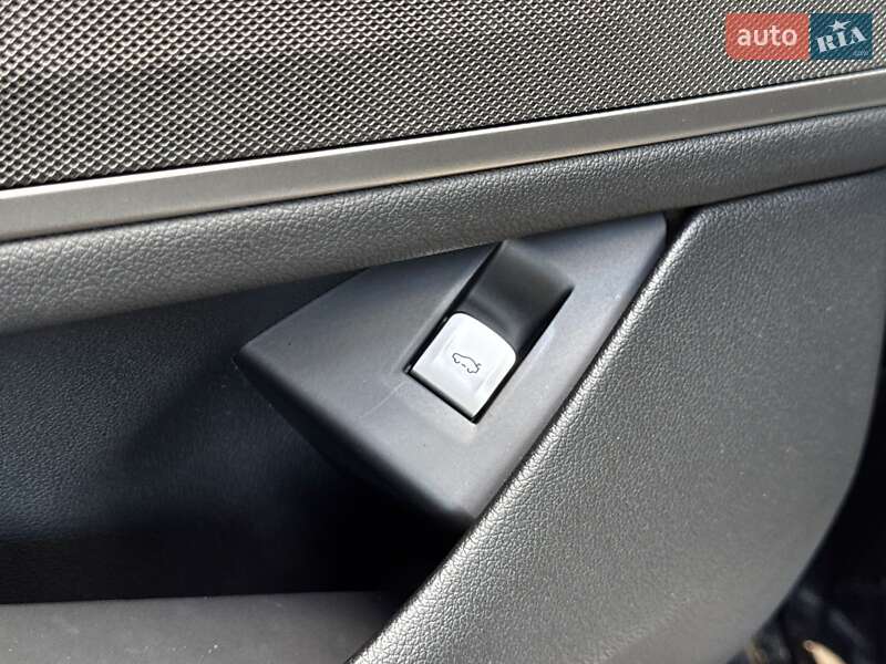 Седан BMW 7 Series 2019 в Ивано-Франковске