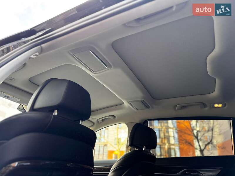 Седан BMW 7 Series 2019 в Ивано-Франковске