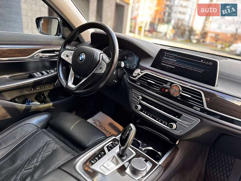 Седан BMW 7 Series 2019 в Ивано-Франковске