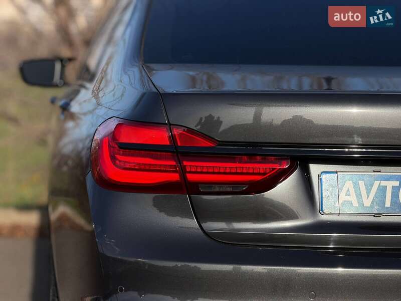 Седан BMW 7 Series 2017 в Кривом Роге