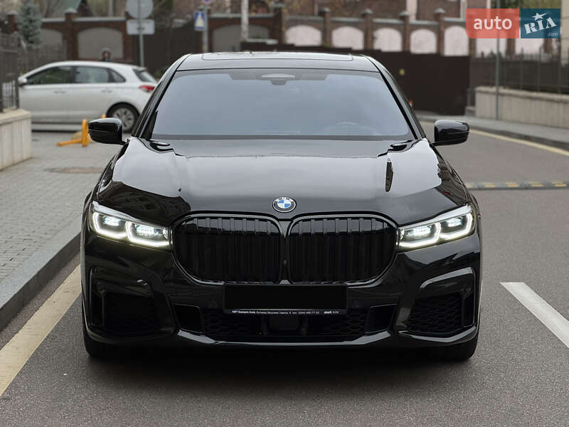 Седан BMW 7 Series 2022 в Киеве