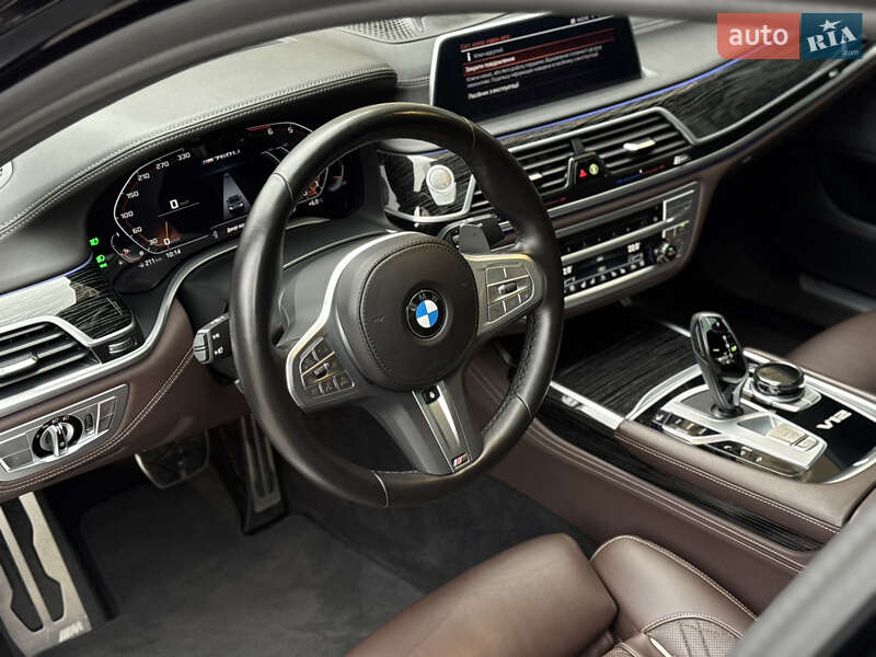 Седан BMW 7 Series 2022 в Киеве
