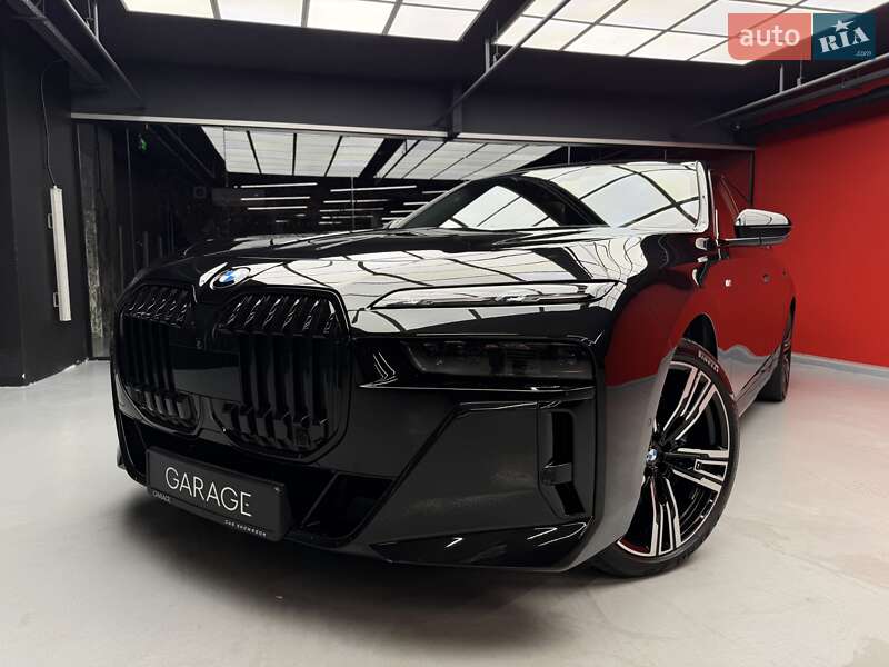 Седан BMW 7 Series 2023 в Киеве