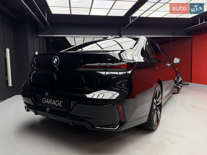 Седан BMW 7 Series 2023 в Киеве