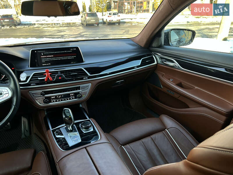 Седан BMW 7 Series 2017 в Львове фото 46 Седан BMW 7 Series 2017 в Львове