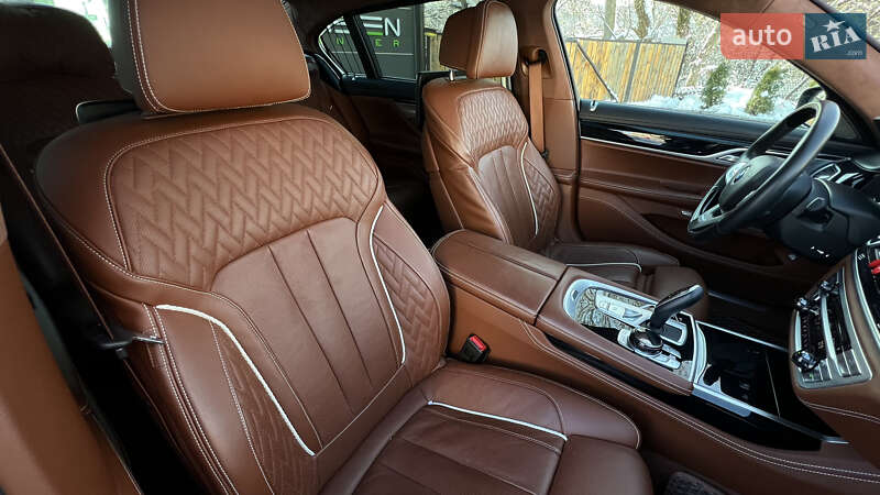 Седан BMW 7 Series 2017 в Львове фото 58 Седан BMW 7 Series 2017 в Львове