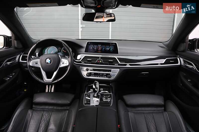 Седан BMW 7 Series 2016 в Киеве