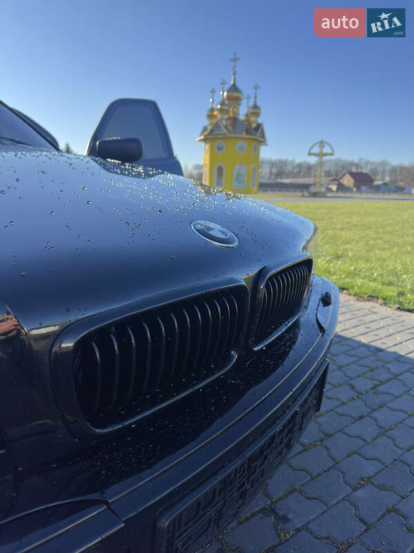 Седан BMW 7 Series 2000 в Черновцах
