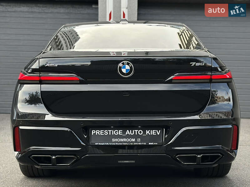 Седан BMW 7 Series 2022 в Киеве