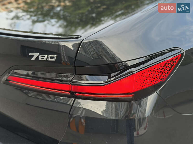 Седан BMW 7 Series 2022 в Киеве