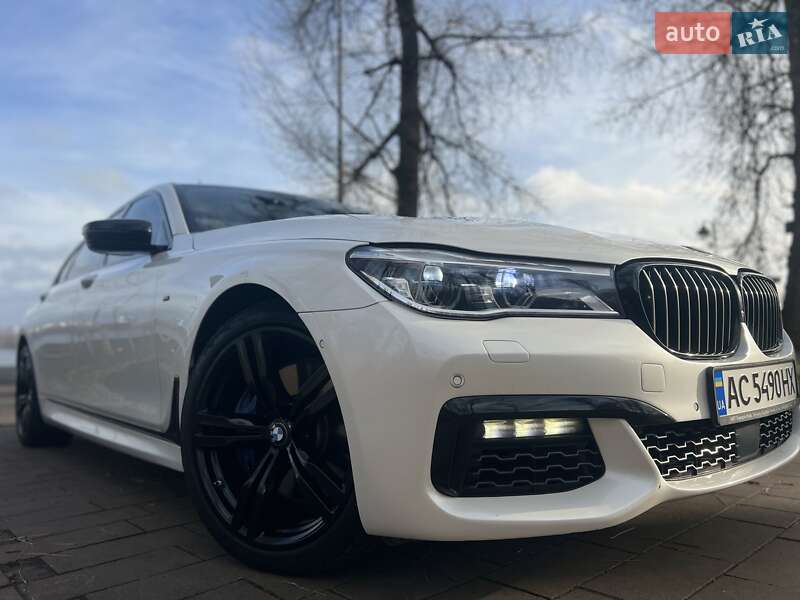 Седан BMW 7 Series 2016 в Киеве