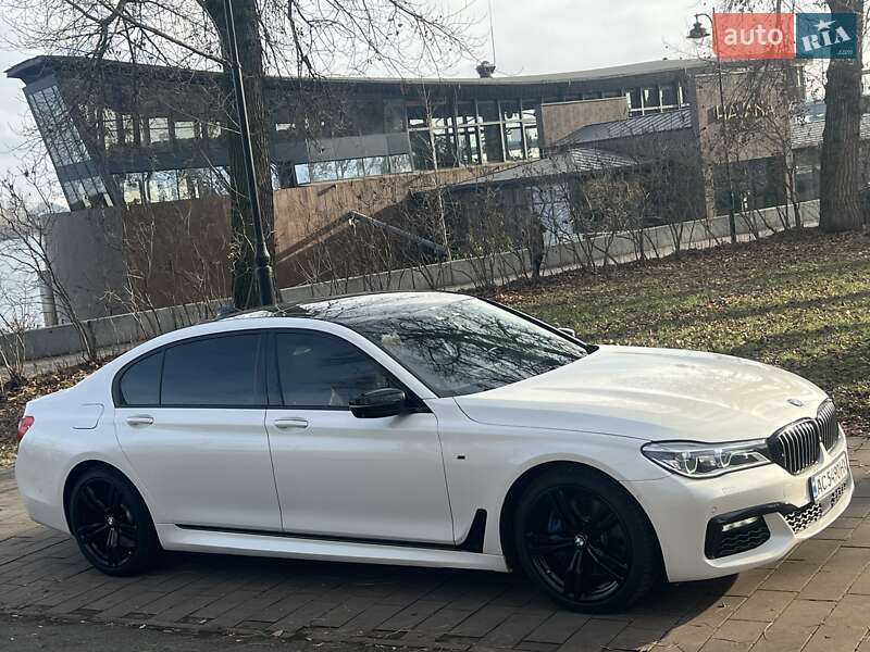 Седан BMW 7 Series 2016 в Киеве