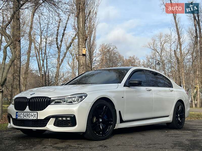 Седан BMW 7 Series 2016 в Киеве