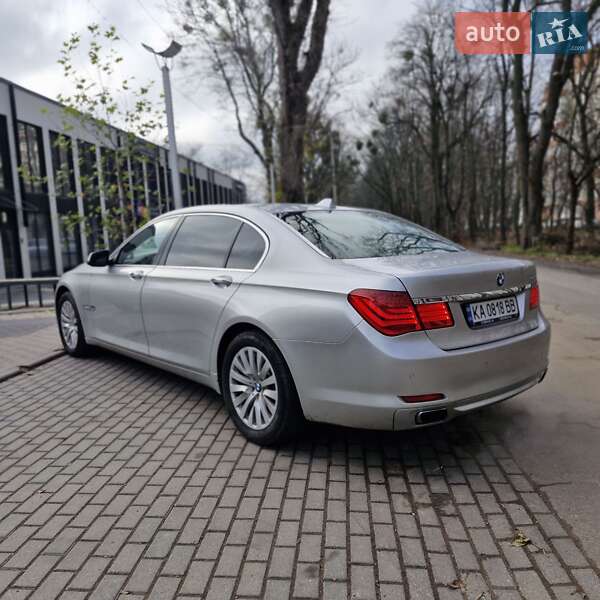 Седан BMW 7 Series 2011 в Виннице
