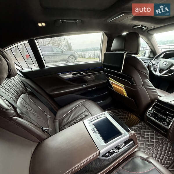 Седан BMW 7 Series 2016 в Тернополе фото 12 Седан BMW 7 Series 2016 в Тернополе